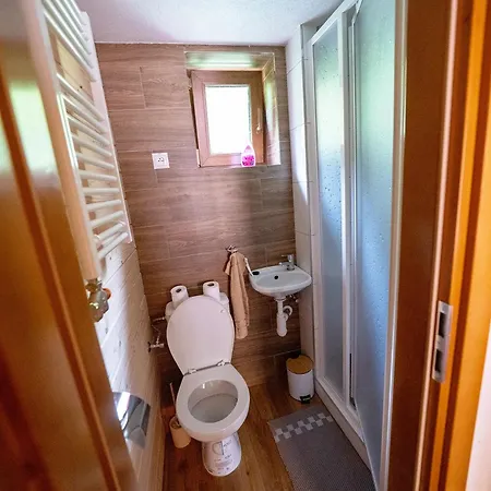 Jaktstuga Pod Kamennym Morom - Skalka Vyhne